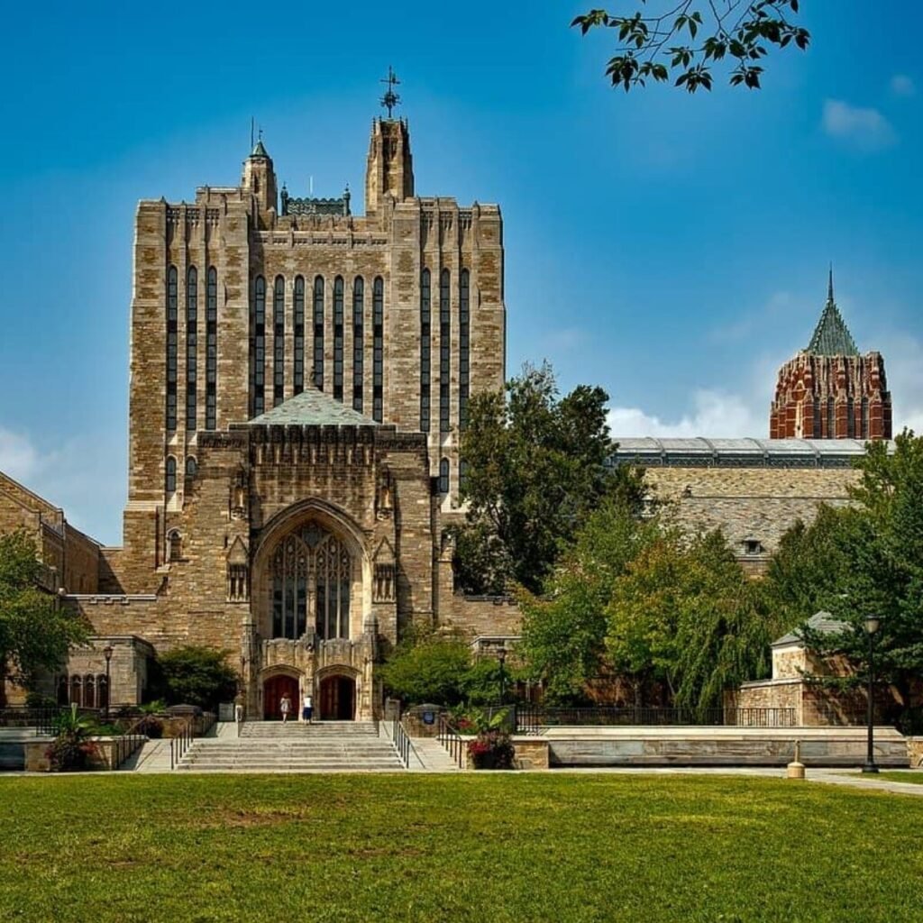 Yale-University-1200x1200